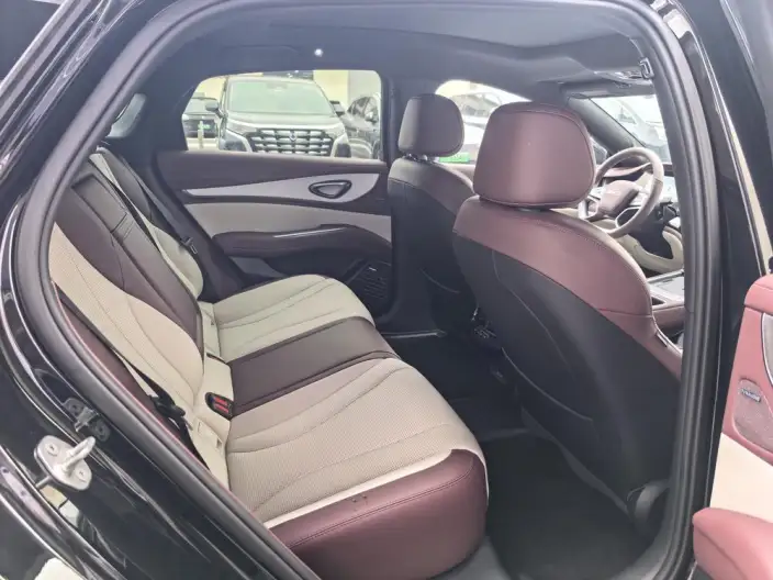 BYD Seal 07DM 2026 Model DM-i 230KM Flagship Model – фото 8