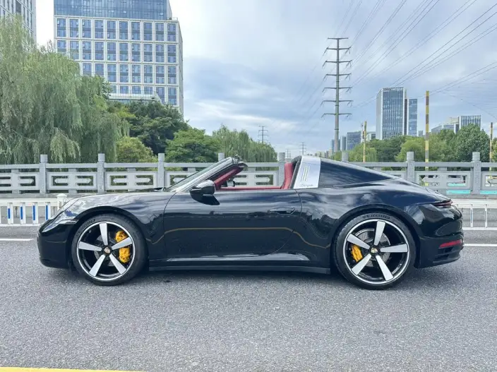 PORSCHE 911 2022 Model Targa 4 3.0T