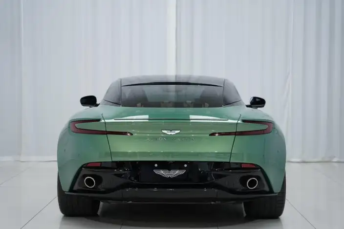Aston Martin DB12 2024 Model 4.0T V8 Coupe – фото 4