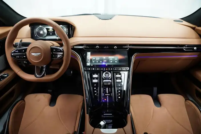 Aston Martin DB12 2024 Model 4.0T V8 Coupe – фото 9