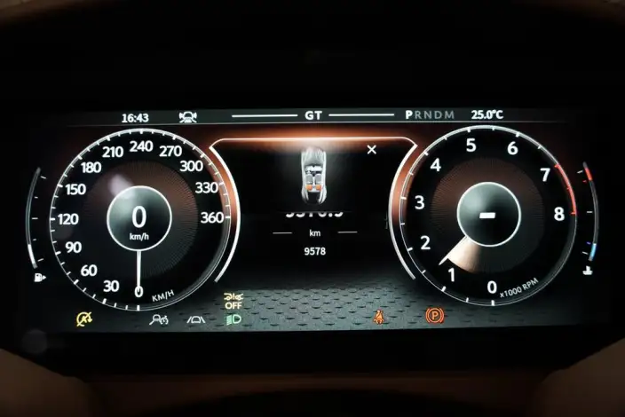 Aston Martin DB12 2024 Model 4.0T V8 Coupe – фото 10