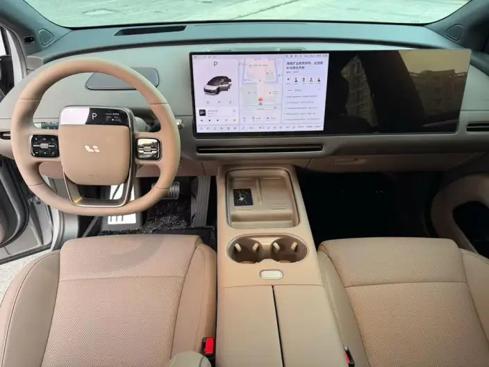 Li Auto i6 2025 Model 4WD Standard Edition – фото 8