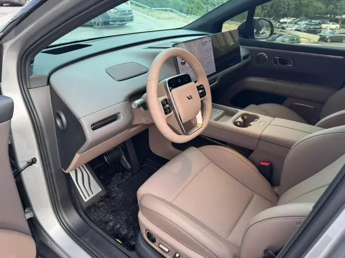 Li Auto i6 2025 Model 4WD Standard Edition – фото 9