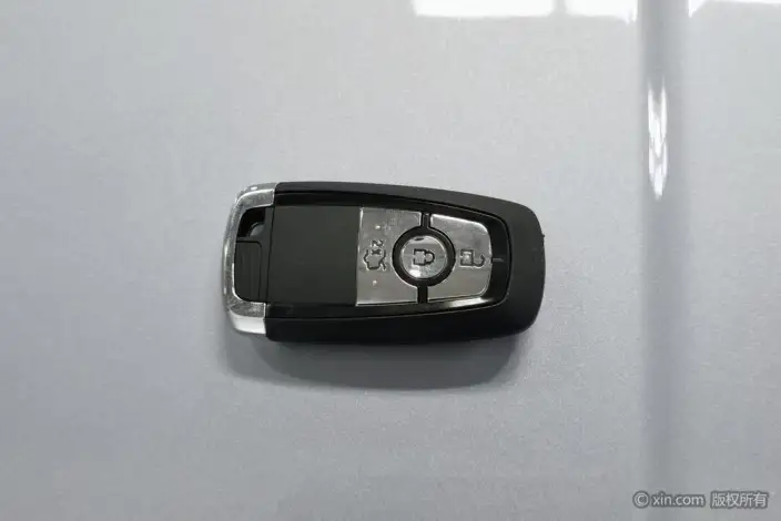 Lincoln Z 2022 Model i Xiang Zun Shang Edition – фото 6