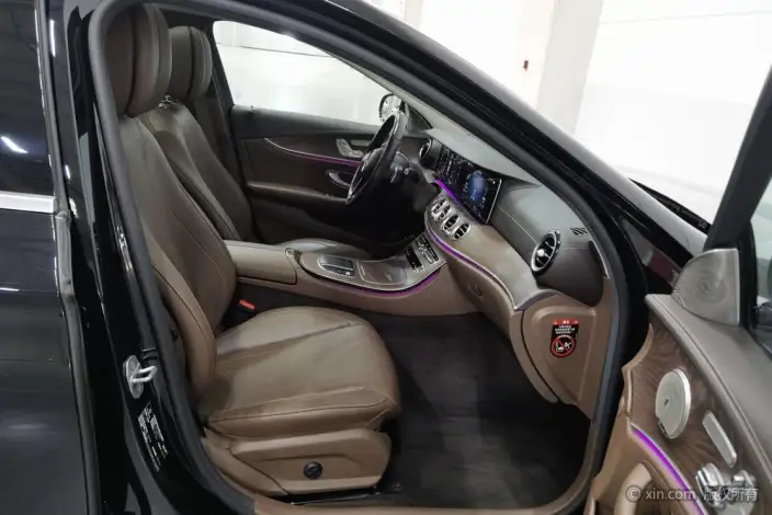 Mercedes-Benz E-Class 2023 Model E 300 L Fashion Model sedan – фото 10