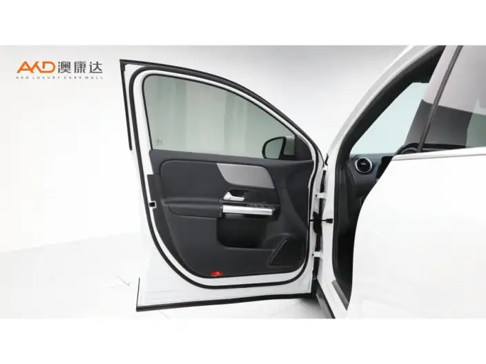 Mercedes-Benz GLA 2022 Model Facelift II GLA 200 – фото 9