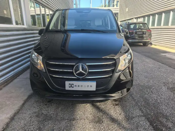 Viano 2024 Model 2.0T Business Edition 7 seat – фото 2
