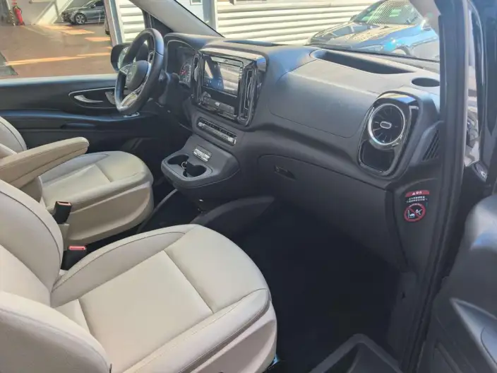 Viano 2024 Model 2.0T Business Edition 7 seat – фото 6