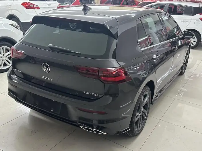 Volkswagen Golf 2023 Model Facelift 280TSI DSG R-Line – фото 6