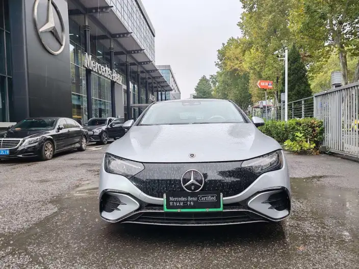 Mercedes-Benz EQE 2025 Model EQE 500 4MATIC Deluxe Edition – фото 2