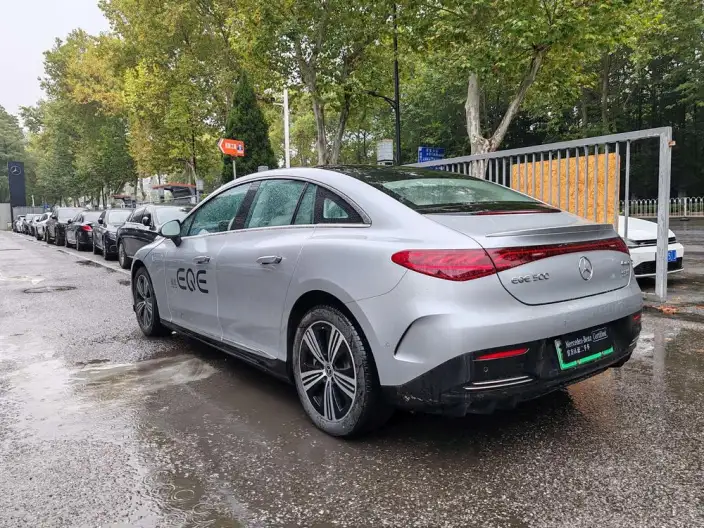 Mercedes-Benz EQE 2025 Model EQE 500 4MATIC Deluxe Edition – фото 5