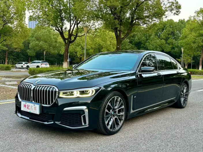 BMW 7 Series 2021 Model 740Li Leading Model M Sports Set – фото 1