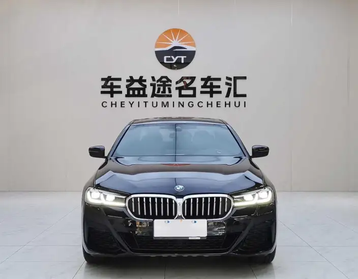 BMW 5 Series 2022 Model 530Li Leading Model M Sports Set – фото 2