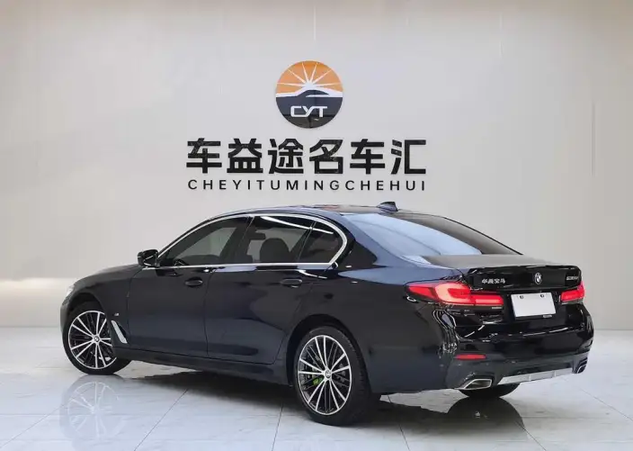 BMW 5 Series 2022 Model 530Li Leading Model M Sports Set – фото 4