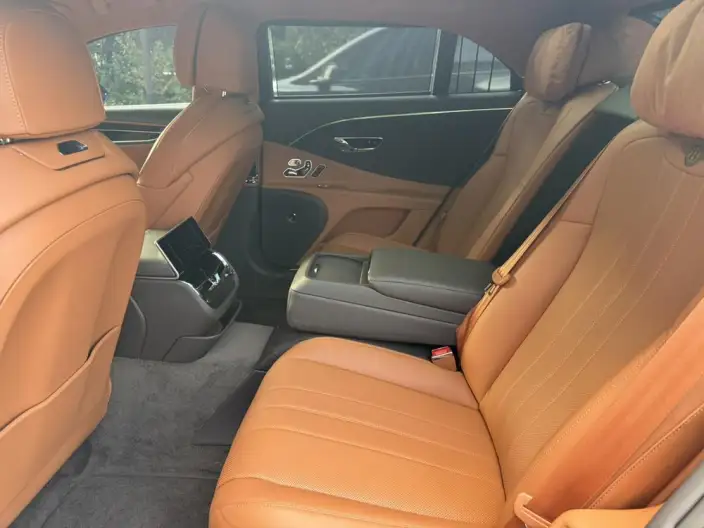 Continental Flying Spur 2022 Model 6.0T W12 Standard Edition – фото 9