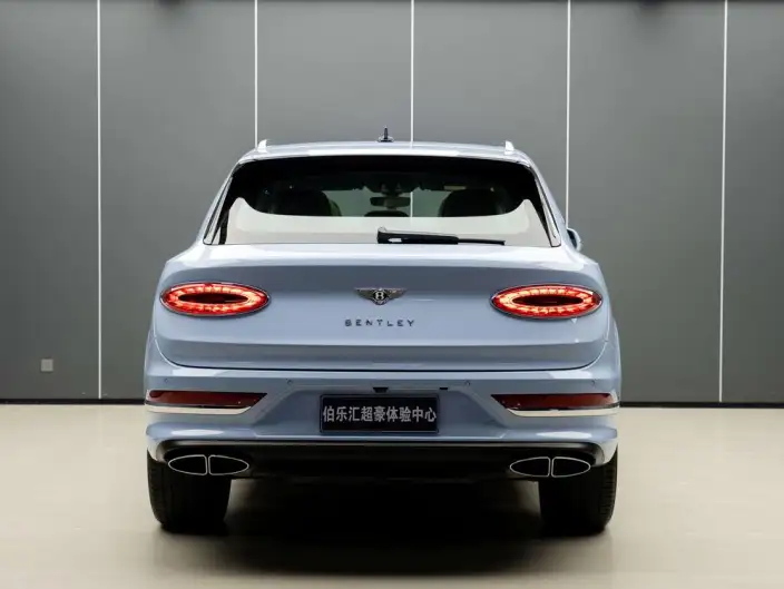 Bentayga 2022 Model 4.0T V8 – фото 4