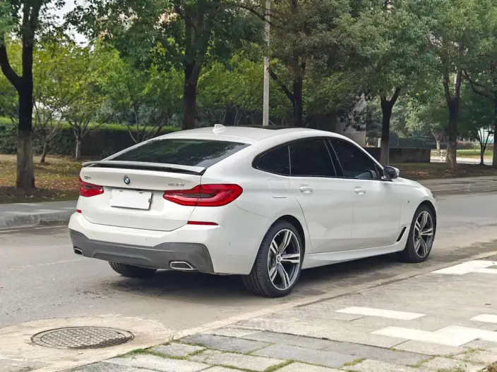 BMW 6 Series GT 2021 Model 630i M Sports Set – фото 6