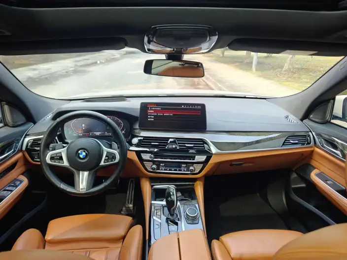 BMW 6 Series GT 2021 Model 630i M Sports Set – фото 10