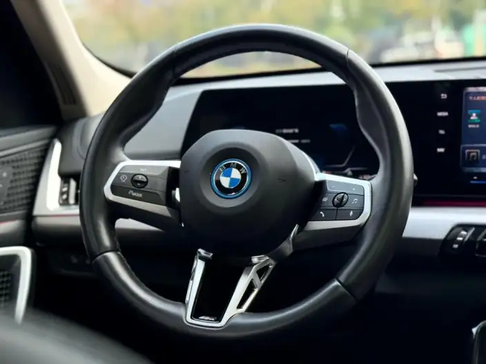 BMW iX 1 2024 Model eDrive25L M Sports Set – фото 10