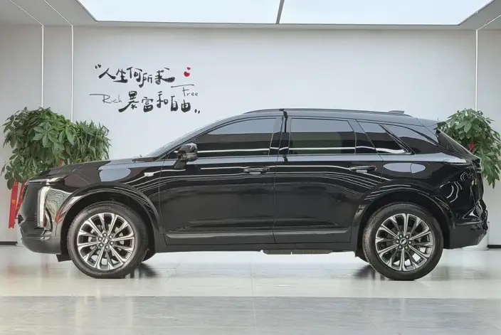 Cadillac XT5 2026 Model 28T 4WD Luxury Model