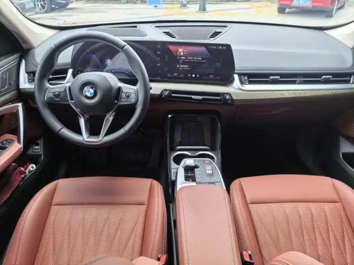 BMW X1 2026 Model xDrive25Li X Design Set – фото 7