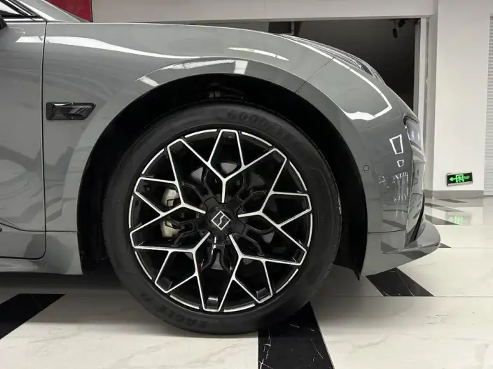 ZEEKR 001 2025 Model WE Edition 100kWh Rear Drive – фото 8