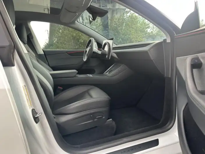 Model Y 2025 Model Rear-wheel drive version – фото 8