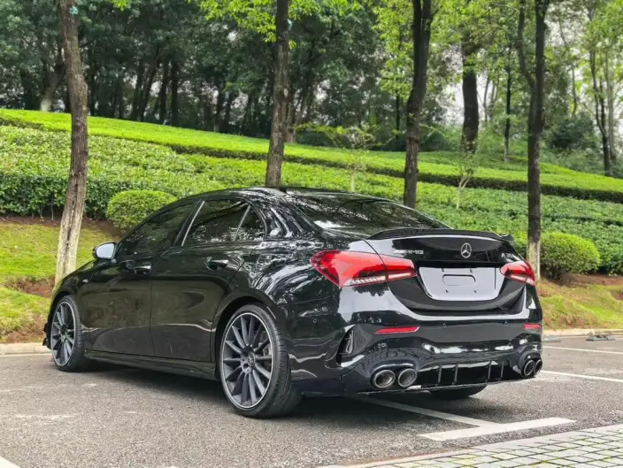 Mercedes-Benz A-Class AMG 2022 Model AMG A 35 L 4MATIC – фото 4