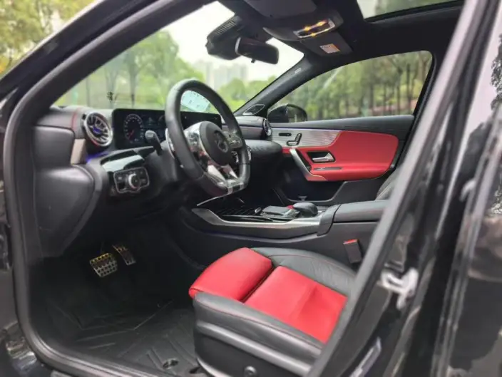 Mercedes-Benz A-Class AMG 2022 Model AMG A 35 L 4MATIC – фото 8