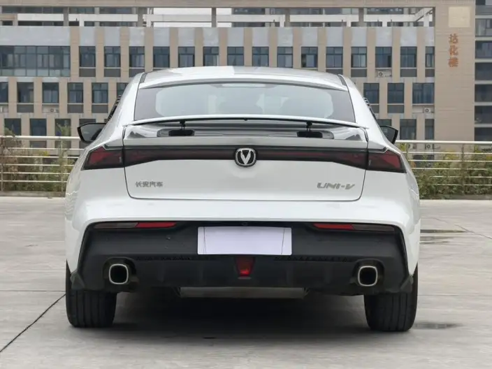 Changan UNI-V 2023 Model 1.5T Noble Model – фото 6