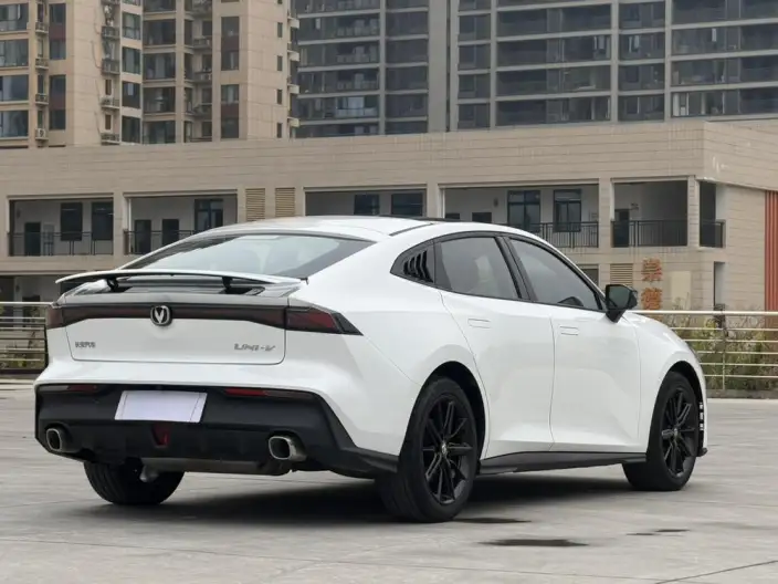 Changan UNI-V 2023 Model 1.5T Noble Model – фото 7