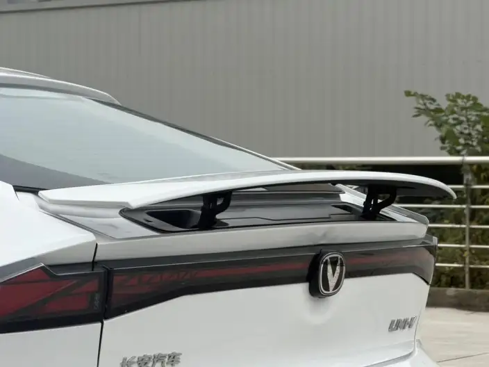 Changan UNI-V 2023 Model 1.5T Noble Model – фото 8