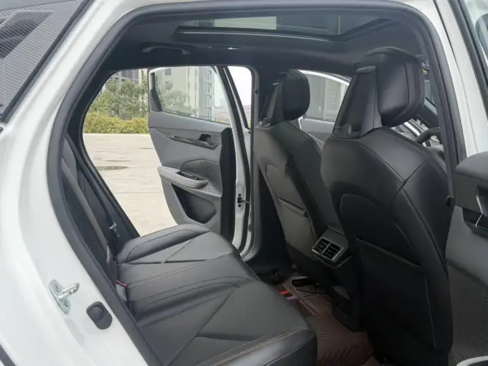 Changan UNI-V 2023 Model 1.5T Noble Model – фото 9