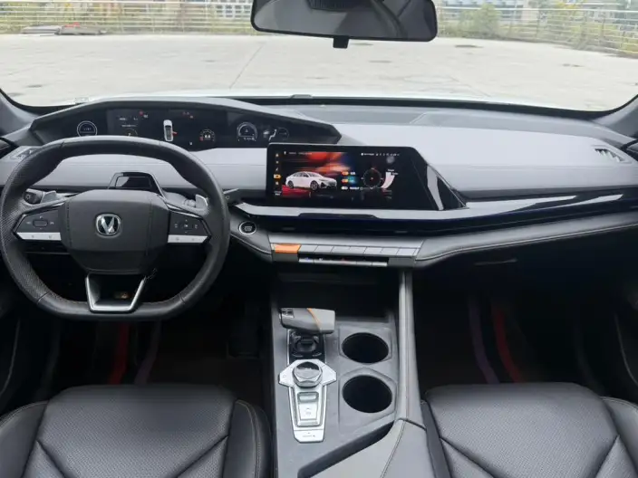 Changan UNI-V 2023 Model 1.5T Noble Model – фото 10