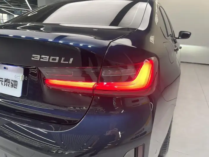 BMW 3 Series 2025 Model 330Li M Sports Night Set – фото 10