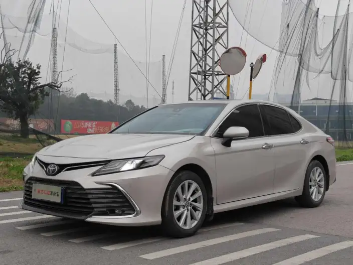 Toyota Camry 2021 Model 2.0G Deluxe Edition – фото 1