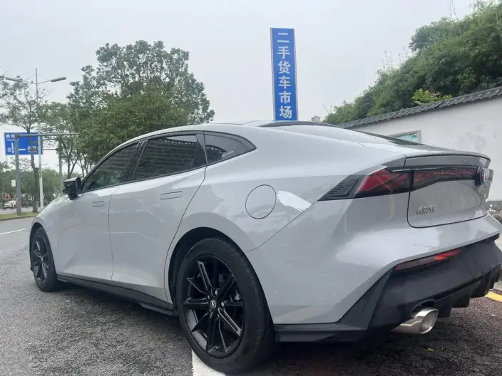 Changan UNI-V 2022 Model 1.5T Noble Model – фото 5