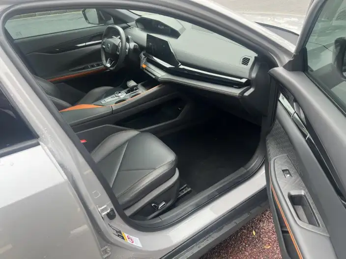 Changan UNI-V 2022 Model 1.5T Noble Model – фото 9