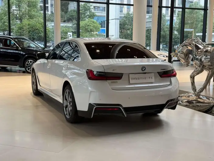 BMW i3 2025 Model eDrive35L – фото 4