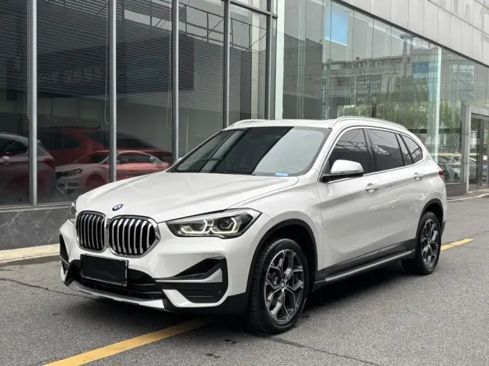 BMW X1 2022 Model sDrive20Li Exclusive Model – фото 1