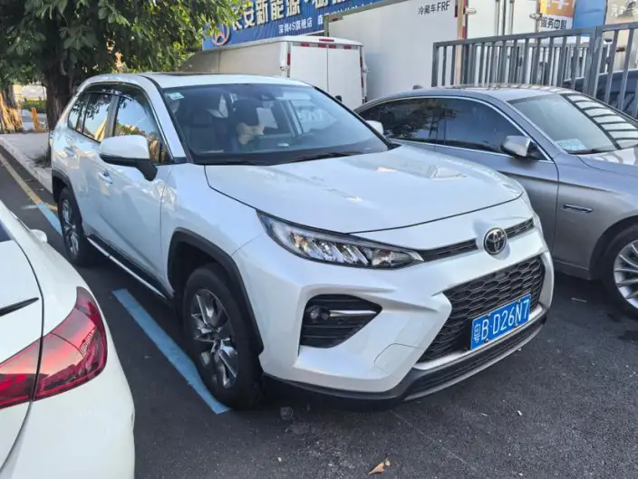 Toyota Wildlander 2022 Model 2.0L 2WD Deluxe Edition