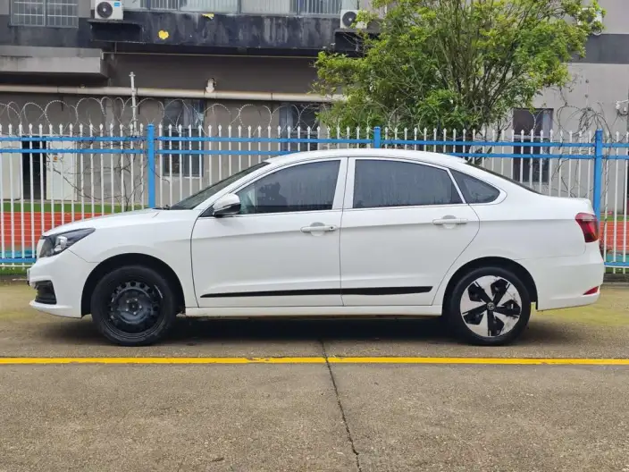 Dongfeng Aeolus E70 2022 Model 500 Chao Xiang Edition