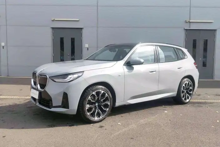 BMW X3 2026 Model xDrive30L Leading Model M Sports Night Set – фото 1