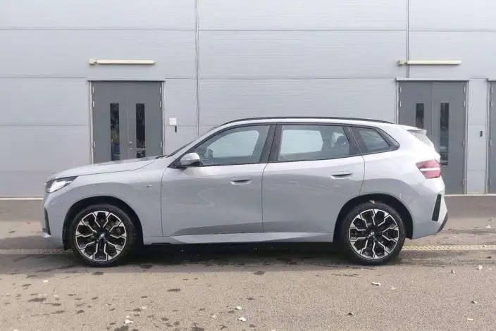 BMW X3 2026 Model xDrive30L Leading Model M Sports Night Set – фото 3
