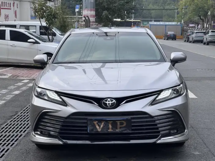 Toyota Camry 2021 Model 2.0G Deluxe Edition