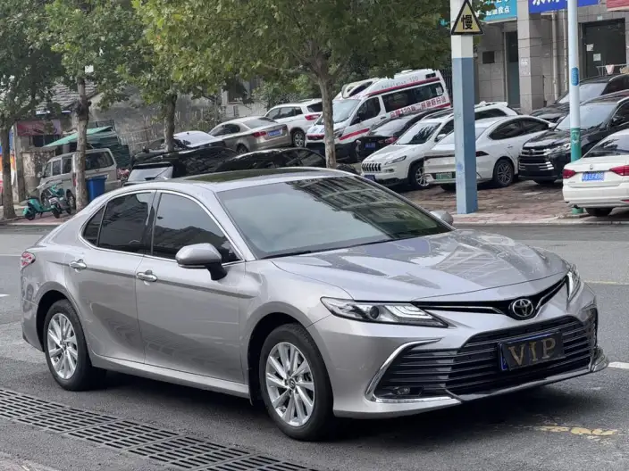 Toyota Camry 2021 Model 2.0G Deluxe Edition
