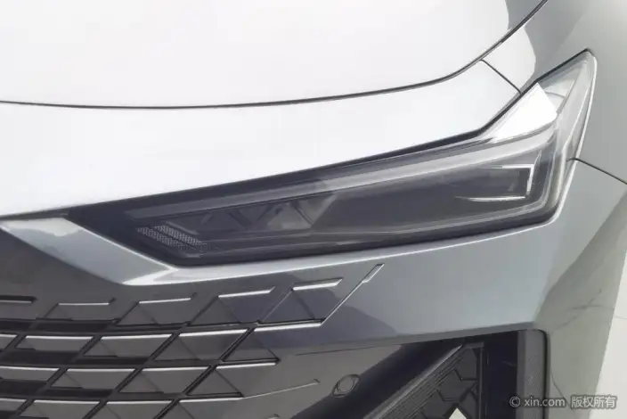 Changan UNI-V 2022 Model 1.5T Noble Model – фото 7