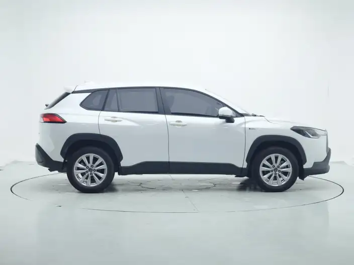 Toyota Corolla Cross 2024 Model 2.0L Intelligent Hybrid Pioneer Edition – фото 8