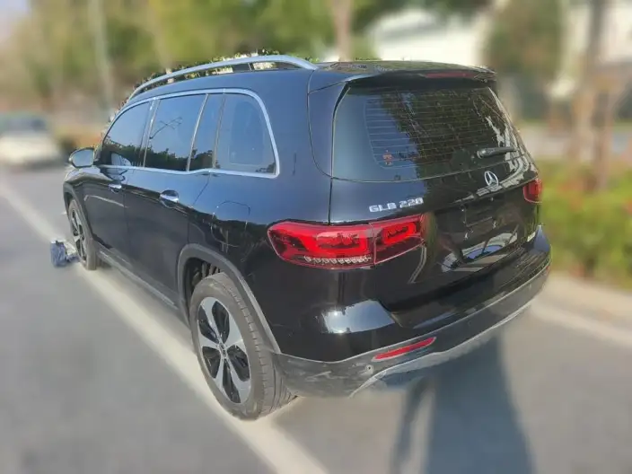 Mercedes-Benz GLB 2022 Model GLB 220 Fashion Model – фото 4