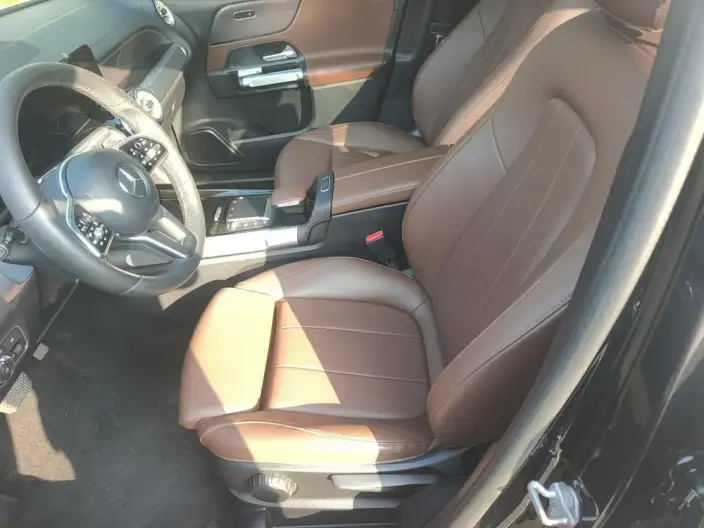 Mercedes-Benz GLB 2022 Model GLB 220 Fashion Model – фото 10